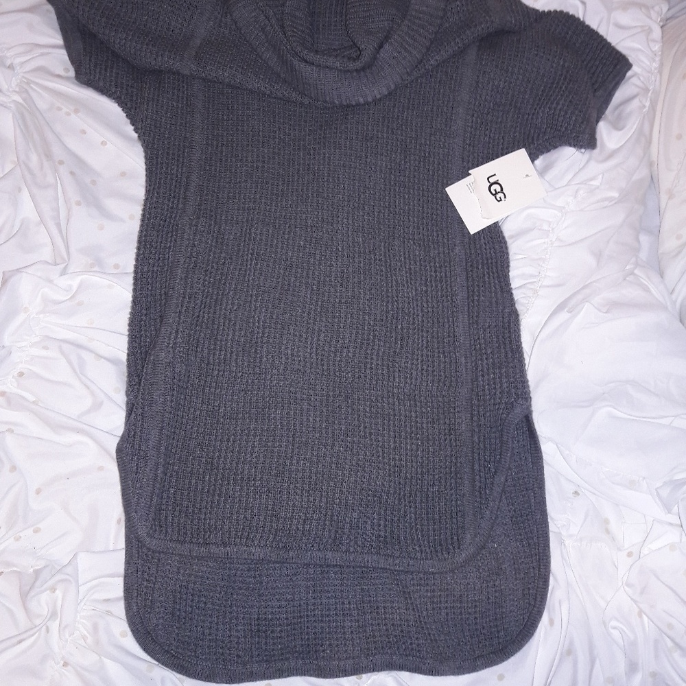 Knit grey ugg sweater